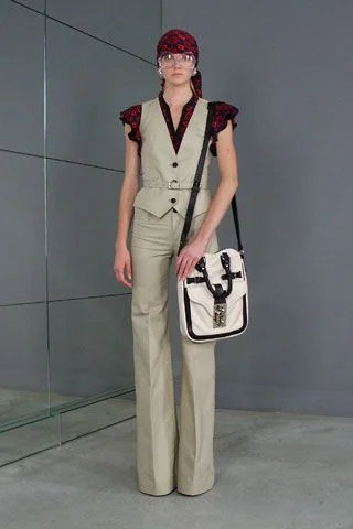 Look 10